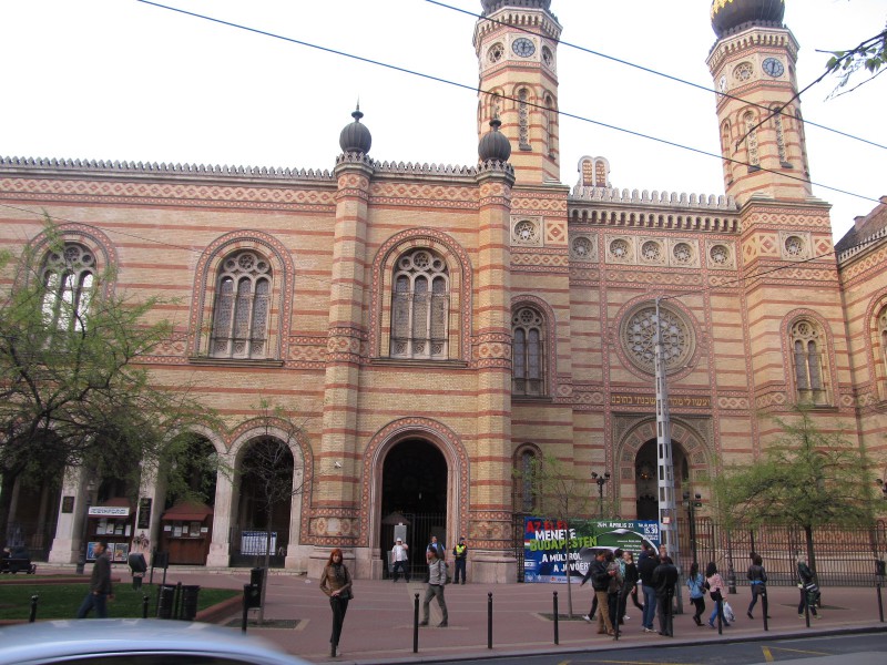 Židovská synagóga- budova, ktorá návštevníka mesta upúta už z veľkej diaľky.
